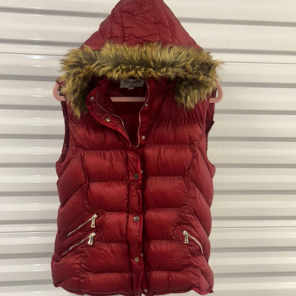 Women's COUTUDI Red Puffer Vest with Brown Faux Fur Hood Size L - Picture 1 of 13